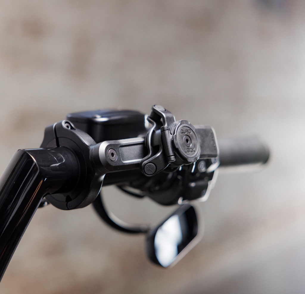 Увеличенное крепление на трубчатый руль мотоцикла ПРО Quad Lock® Motorcycle Handlebar Mount PRO Larg