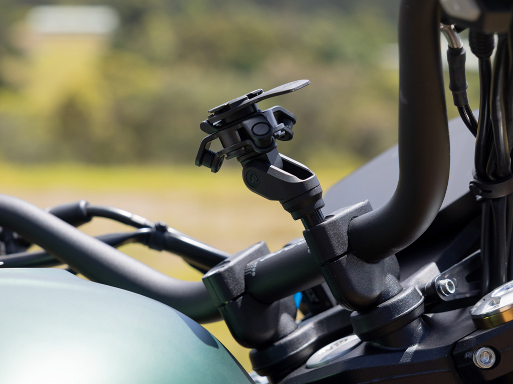 Крепление в траверсу мотоцикла ПРО Quad Lock® Motorcycle Handlebar Clamp Mount PRO
